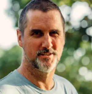 Leo Perkins